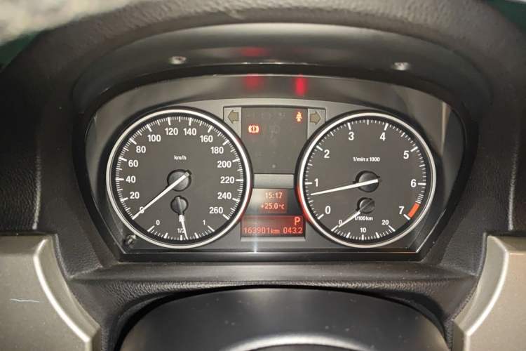 Used BMW 3 Series 2012 320i Luxury Edition Instrument Cluster
