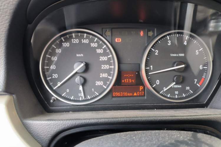 Used BMW 3 Series 2012 320i Luxury Edition Instrument Cluster