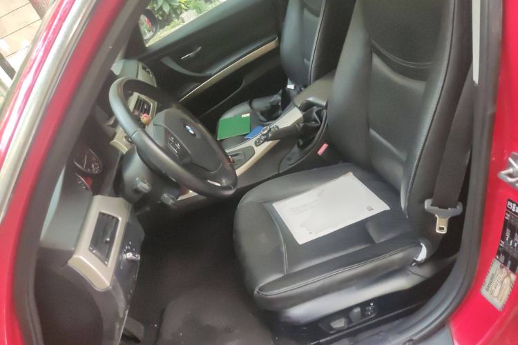 Used BMW 3 Series 2012 320i Luxury Edition Left Front Seat