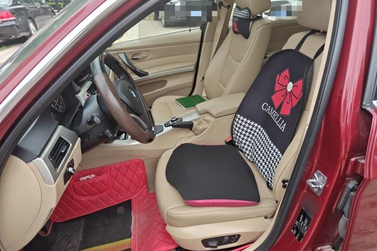 Used BMW 3 Series 2012 320i Luxury Edition Left Front Seat
