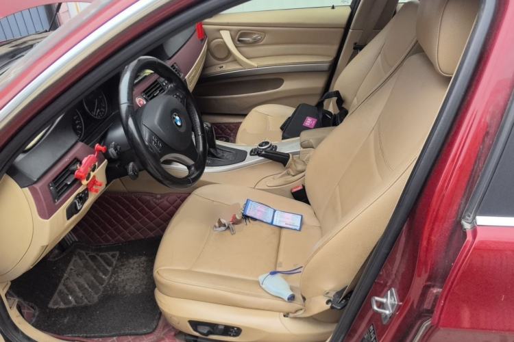 Used BMW 3 Series 2012 320i Luxury Edition Left Front Seat