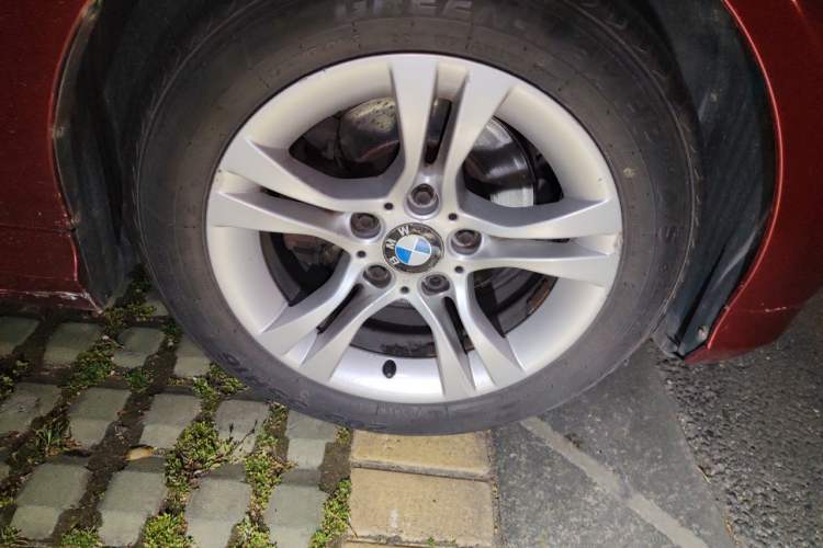 Used BMW 3 Series 2012 318i Leading Model Right Front Wheel Hub