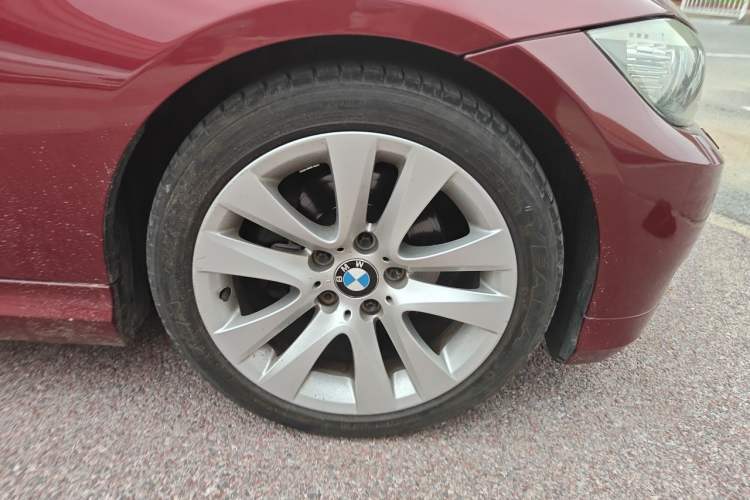 Used BMW 3 Series 2012 320i Luxury Edition Right Front Wheel Hub