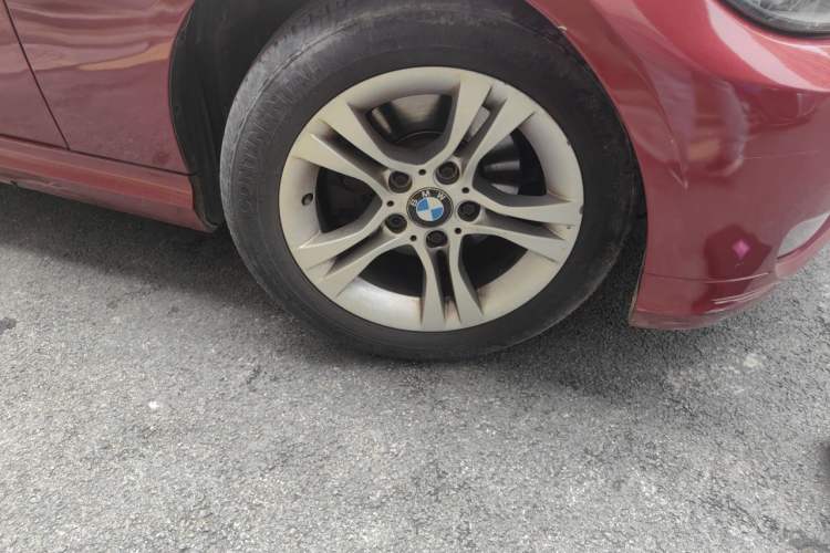 Used BMW 3 Series 2012 318i Leading Model Right Front Wheel Hub