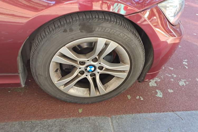 Used BMW 3 Series 2012 318i Leading Model Right Front Wheel Hub