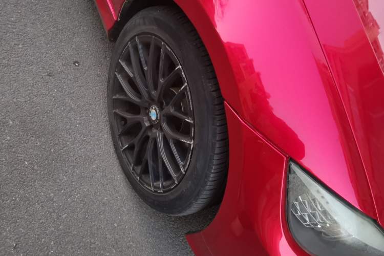 Used BMW 3 Series 2012 318i Leading Model Right Front Wheel Hub