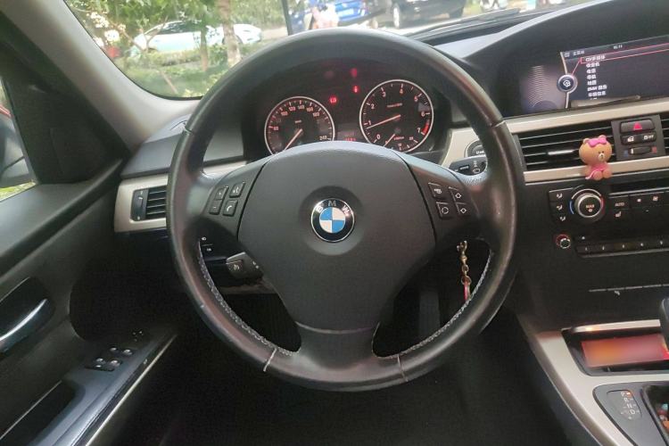 Used BMW 3 Series 2012 320i Luxury Edition Steering Wheel