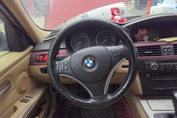 Used BMW 3 Series 2012 320i Luxury Edition Steering Wheel