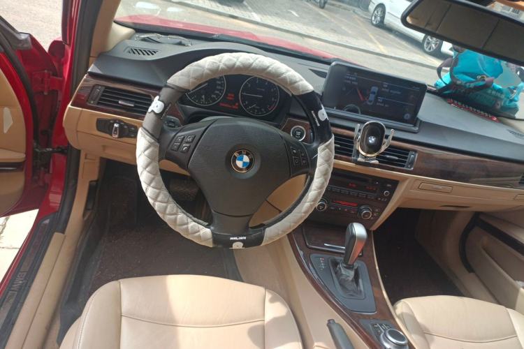 Used BMW 3 Series 2012 320i Sport Edition Steering Wheel