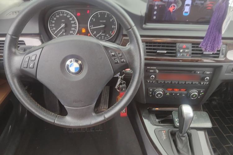 Used BMW 3 Series 2012 320i Sport Edition Steering Wheel