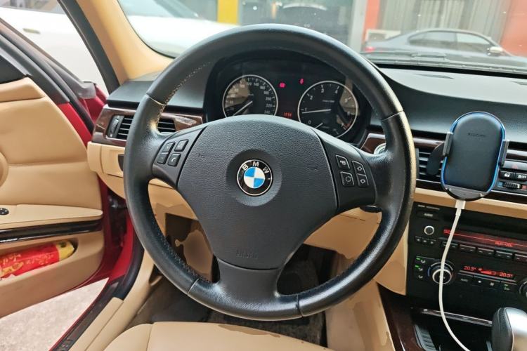 Used BMW 3 Series 2012 320i Sport Edition Steering Wheel