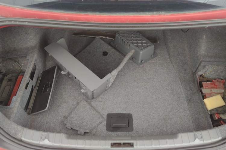 Used BMW 3 Series 2012 320i Sport Edition Trunk
