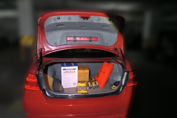 Used BMW 3 Series 2012 320i Luxury Edition Trunk