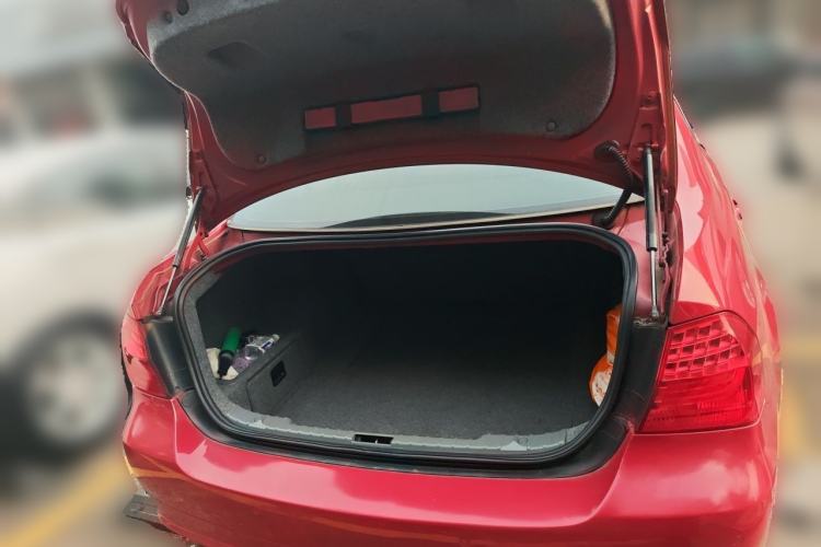 Used BMW 3 Series 2012 320i Sport Edition Trunk