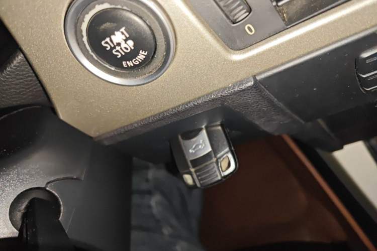 Used BMW 3 Series 2012 320i Luxury Edition Vehicle Key