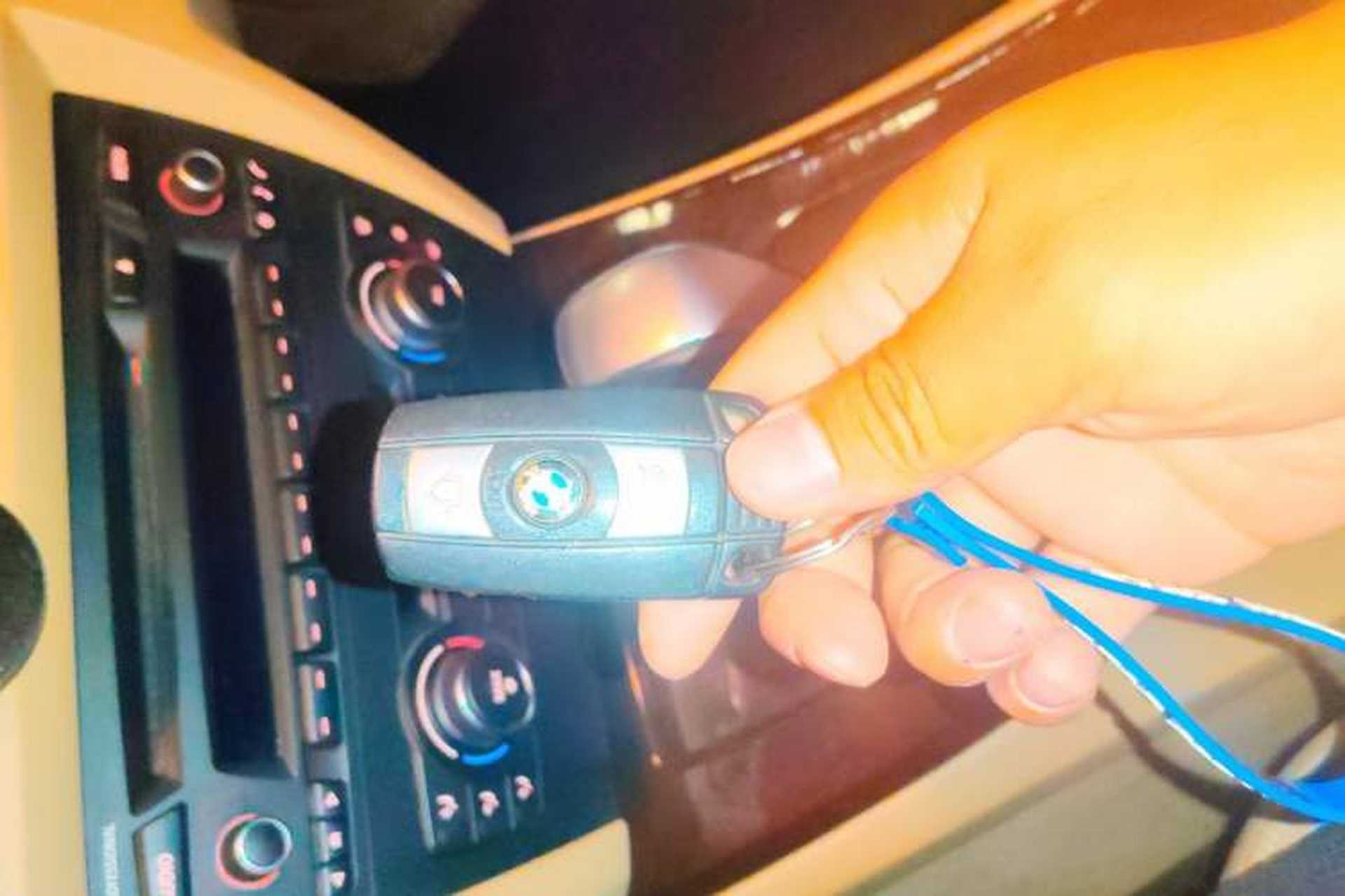 Used BMW 3 Series 2012 320i Sport Edition Vehicle Key