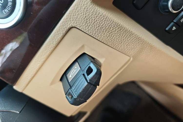 Used BMW 3 Series 2012 320i Sport Edition Vehicle Key