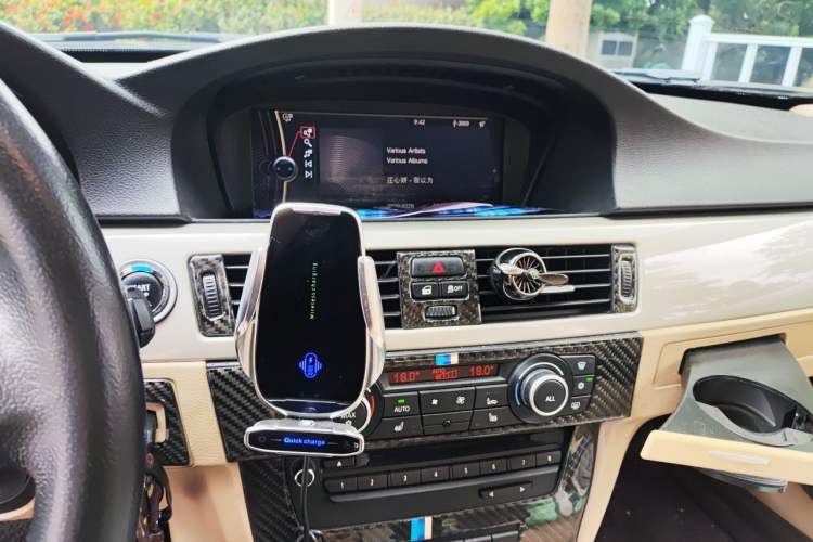 Used BMW 3 Series 2012 320i Luxury Edition Audio And AC Panel