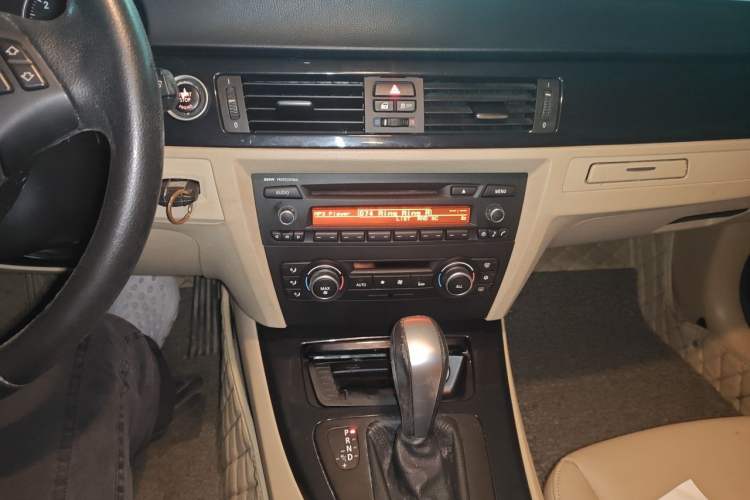 Used BMW 3 Series 2012 318i Leading Model Audio And AC Panel