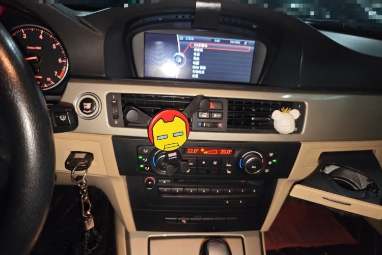 Used BMW 3 Series 2012 320i Luxury Edition Audio And AC Panel