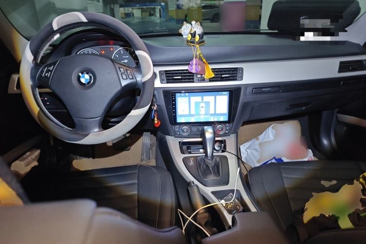 Used BMW 3 Series 2012 318i Leading Model Center Console