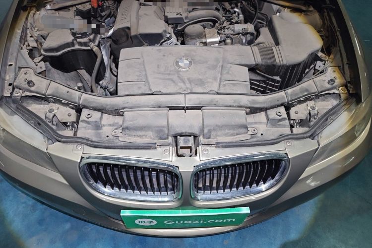 Used BMW 3 Series 2012 318i Leading Model Engine Bay