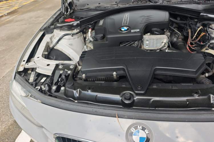Used BMW 3 Series  Engine Bay Right