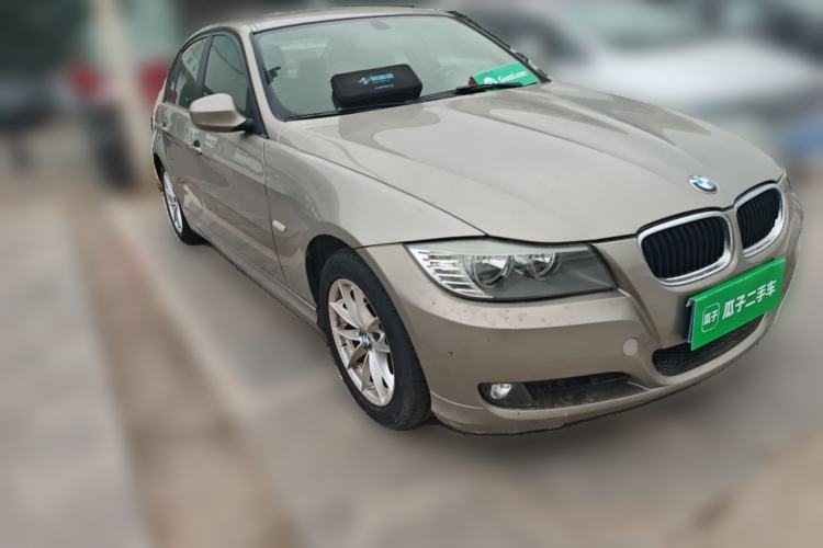Used BMW 3 Series 2012 318i Leading Model Front Right 45 Deg