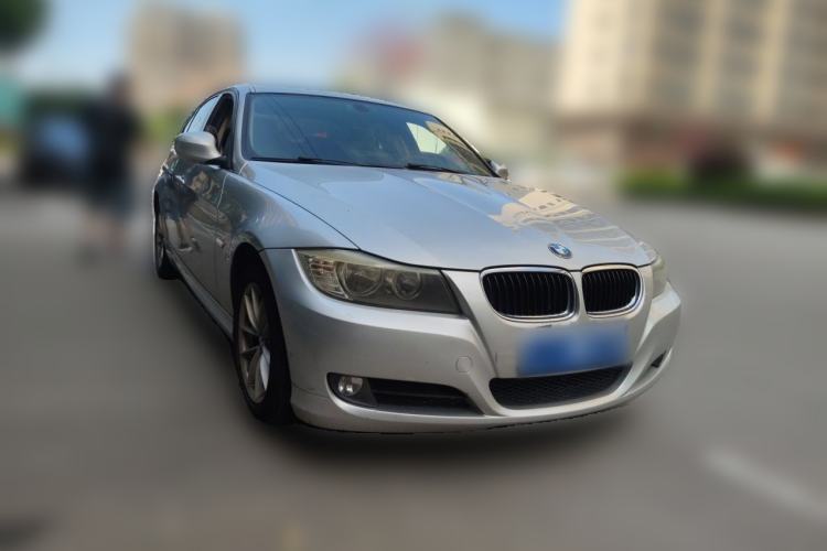 Used BMW 3 Series 2012 318i Leading Model Front Right 45 Deg
