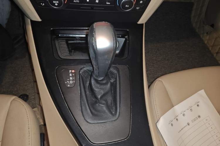 Used BMW 3 Series 2012 318i Leading Model Gear Lever