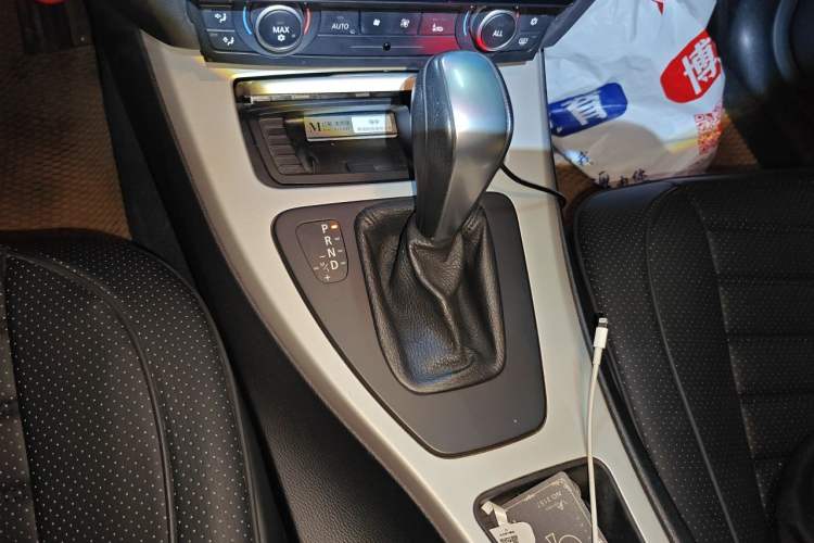 Used BMW 3 Series 2012 318i Leading Model Gear Lever