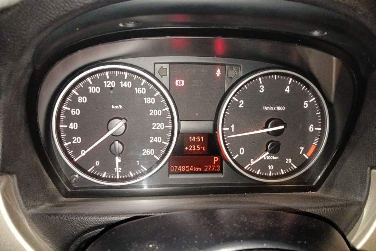 Used BMW 3 Series 2012 320i Luxury Edition Instrument Cluster