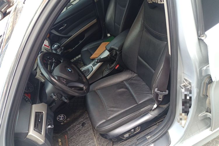 Used BMW 3 Series 2012 320i Luxury Edition Left Front Seat