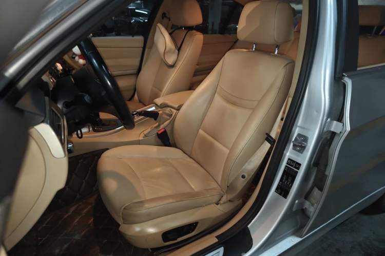 Used BMW 3 Series 2012 320i Luxury Edition Left Front Seat
