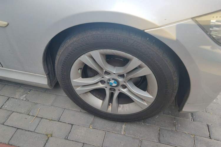 Used BMW 3 Series 2012 318i Leading Model Right Front Wheel Hub