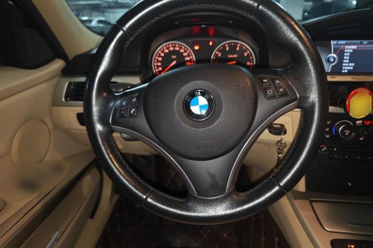 Used BMW 3 Series 2012 320i Luxury Edition Steering Wheel