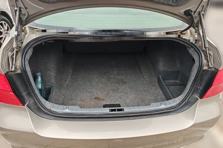 Used BMW 3 Series 2012 318i Leading Model Trunk