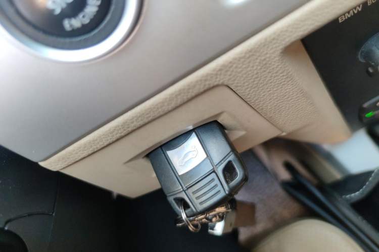Used BMW 3 Series 2012 318i Leading Model Vehicle Key