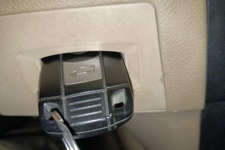 Used BMW 3 Series 2012 320i Luxury Edition Vehicle Key