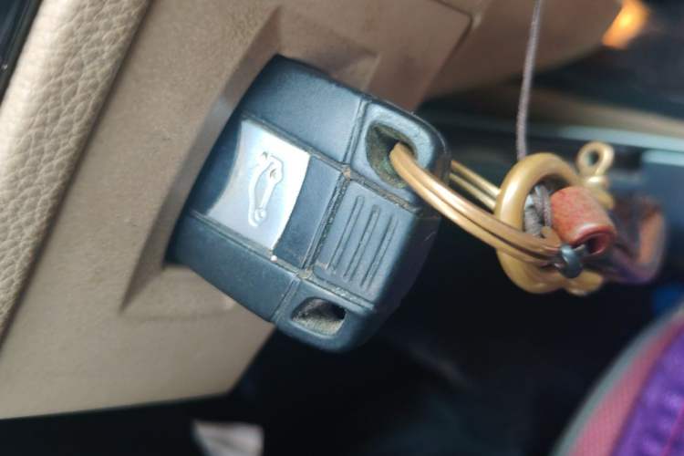 Used BMW 3 Series 2012 318i Leading Model Vehicle Key