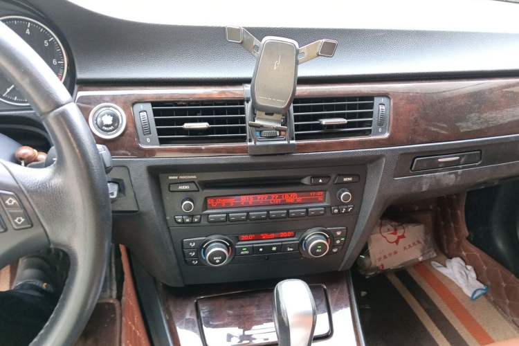 Used BMW 3 Series 2012 320i Sport Edition Audio And AC Panel