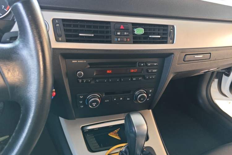 Used BMW 3 Series 2012 318i Leading Model Audio And AC Panel