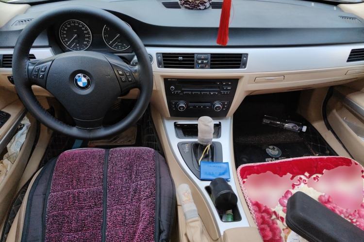 Used BMW 3 Series 2012 318i Leading Model Center Console