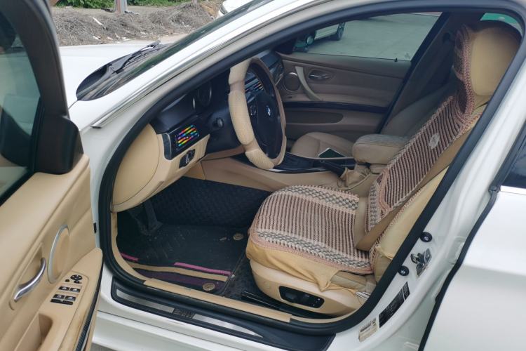 Used BMW 3 Series 2012 320i Sport Edition Driver Seat