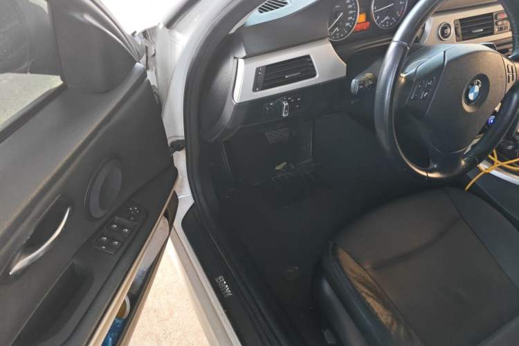 Used BMW 3 Series 2012 318i Leading Model Driver Seat