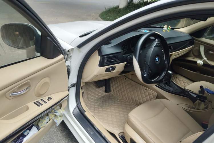 Used BMW 3 Series 2012 318i Leading Model Driver Seat