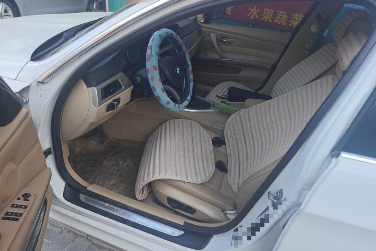 Used BMW 3 Series 2012 320i Luxury Edition Driver Seat