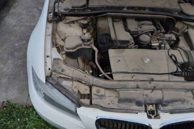 Used BMW 3 Series 2012 318i Leading Model Engine Bay Right