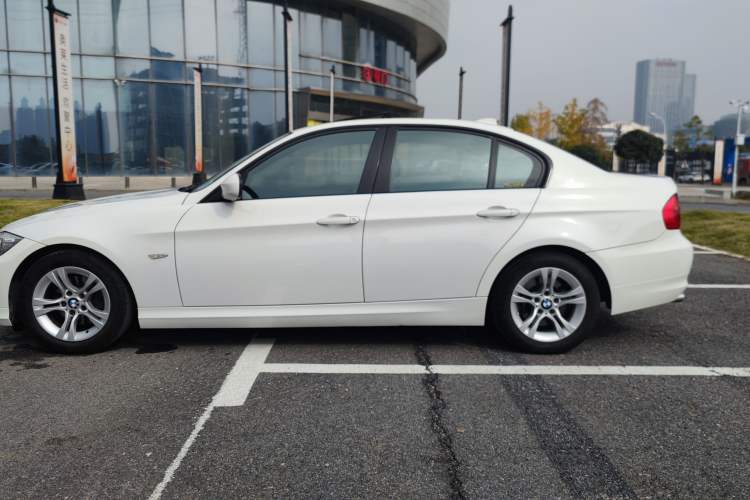 Used BMW 3 Series 2012 318i Leading Model Exterior 4