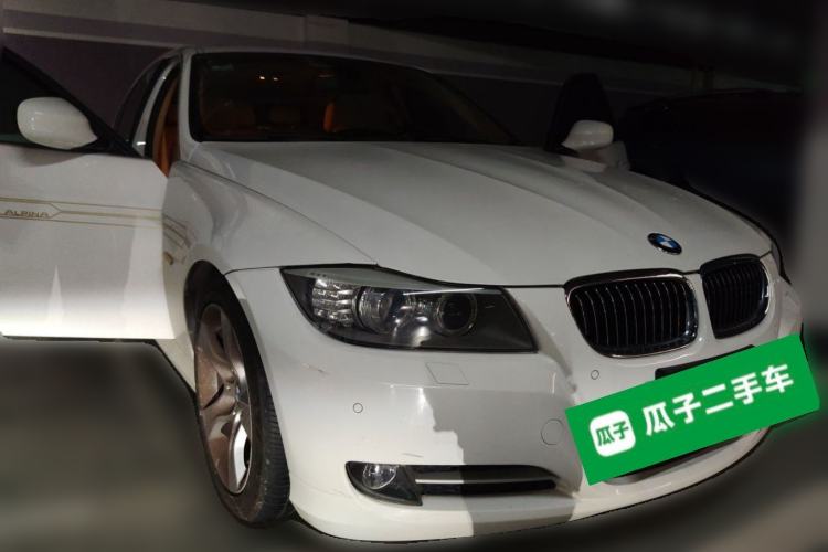 Used BMW 3 Series 2012 325i Luxury Edition Front Right 45 Deg